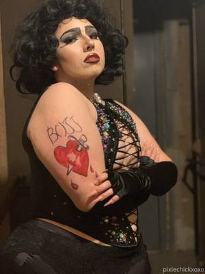 pixiechickxoxo_thefappeningblog.com_0009.jpg
