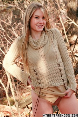 0218-10 thefappeningblog.com.jpg