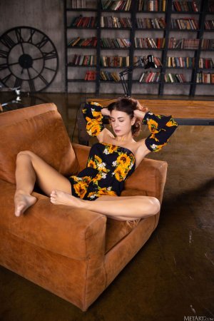 0023-01 thefappeningblog.com.jpg