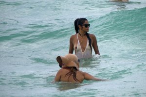 Claudia Jordan Nip Slip 13 thefappeningblog.com.jpg