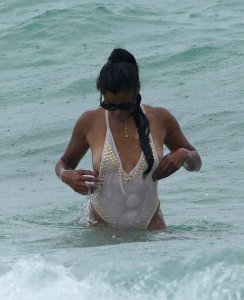 Claudia Jordan Nip Slip 43 thefappeningblog.com.jpg