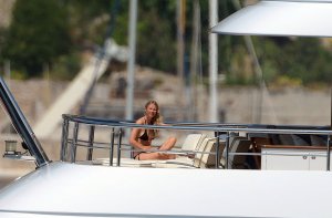 Gwyneth Paltrow Sexy 25 thefappeningblog.com.jpg