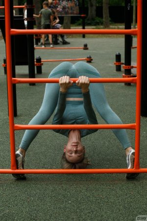 0001-06 thefappeningblog.com.jpg