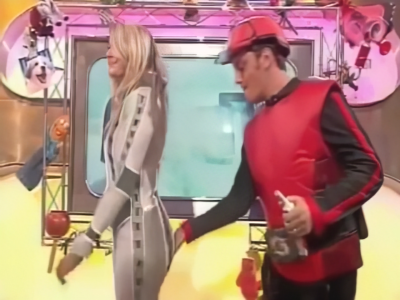 Holly Willoughby Ass Spank20220325_084800_scale_2x_prob-3.mp4_000010000.png
