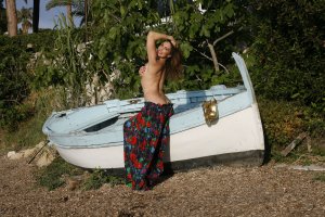 Dany Michalski Sexy & Topless 21 thefappeningblog.com.jpg