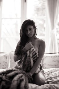 Kayleigh Morris Sexy & Topless 33 thefappeningblog.com.jpg