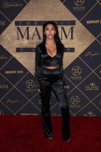 Chantel Jeffries Pokies 15 thefappeningblog.com.jpg