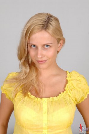 1890-01 thefappeningblog.com.jpg