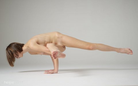 0001-07 thefappeningblog.com.jpg