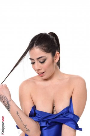 0013-06 thefappeningblog.com.jpg