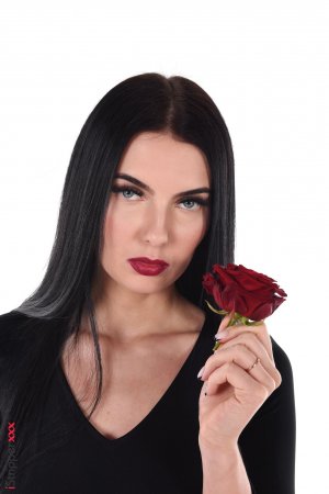 0010-02 thefappeningblog.com.jpg