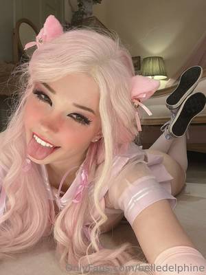 belle-delphine_thefappeningblog.com_0025.jpg