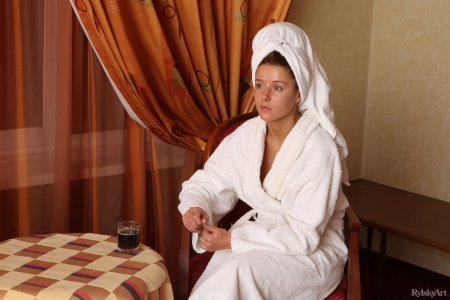 busty-bombshell-sybil-cools-down-her-hot-body-by-undressing-01 thefappeningblog.com.jpg