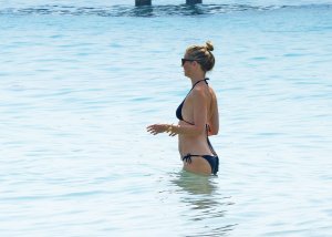 Gwyneth Paltrow Sexy 19 thefappeningblog.com.jpg