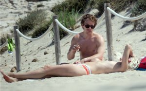 Teliz Alley Sexy Topless 3 thefappeningblog.com.jpg