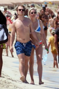 Teliz Alley Sexy Topless 9 thefappeningblog.com.jpg