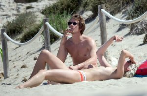 Teliz Alley Sexy Topless 14 thefappeningblog.com.jpg