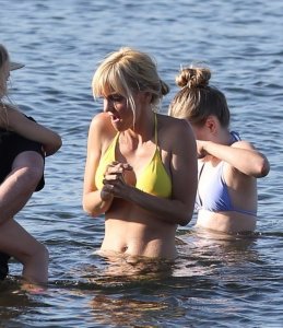 Anna Faris Sexy 26 thefappeningblog.com.jpg