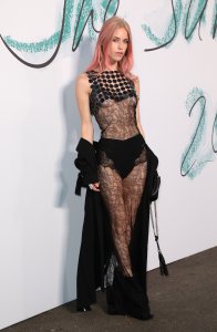 Lady Mary Charteris Underboob 2 thefappeningblog.com.jpg