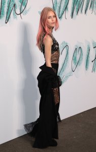 Lady Mary Charteris Underboob 11 thefappeningblog.com.JPG