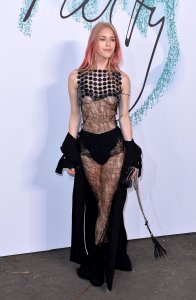 Lady Mary Charteris Underboob 19 thefappeningblog.com.jpg