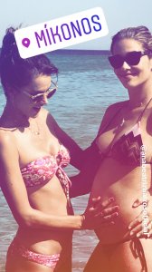 Alessandra Ambrosio, Ana Beatriz Barros Sexy.jpg