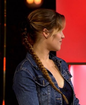 Screenshot_20230406_190334_Video Player.jpg