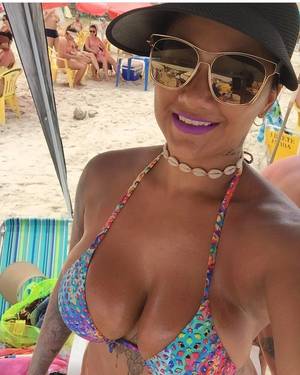 luana-lopes_thefappeningblog.com_0001.jpg