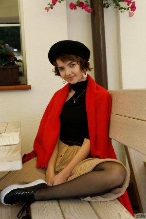 0002-05 thefappeningblog.com.jpg