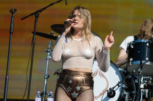 Tove Lo See Through 9 thefappeningblog.com.jpg