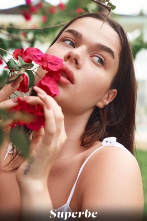 0002-02 thefappeningblog.com.jpg