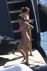 Nicole Scherzinger Sexy 40 thefappeningblog.com.jpg