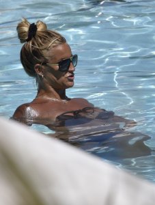 Madeleine Vall Beijner Sexy & Topless 14 thefappeningblog.com.jpg