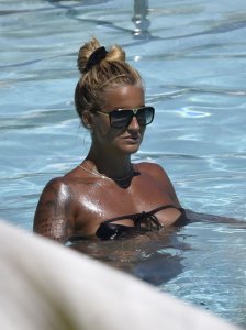 Madeleine Vall Beijner Sexy & Topless 15 thefappeningblog.com.jpg