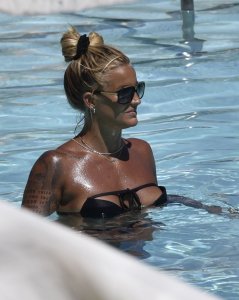 Madeleine Vall Beijner Sexy & Topless 17 thefappeningblog.com.jpg