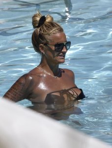 Madeleine Vall Beijner Sexy & Topless 13 thefappeningblog.com.jpg