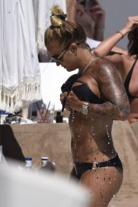 Madeleine Vall Beijner Sexy & Topless 21 thefappeningblog.com.jpg