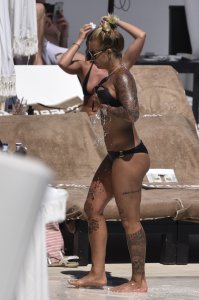 Madeleine Vall Beijner Sexy & Topless 20 thefappeningblog.com.jpg