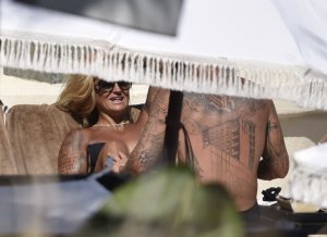 Madeleine Vall Beijner Sexy & Topless 30 thefappeningblog.com.jpg