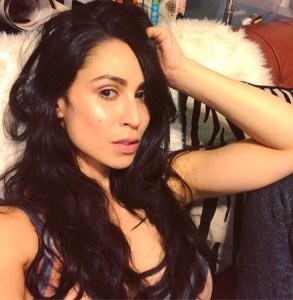 Cassie Steele Sexy 3 thefappeningblog.com.jpg