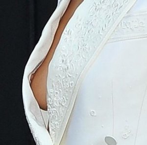 Adwoa Aboah Braless 5 thefappeningblog.com.jpg