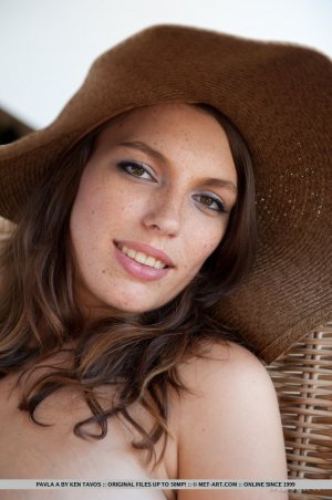 metart-pavla-a-presenting-pavla-15 thefappeningblog.com.jpg