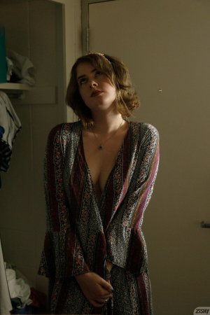 0004-01 thefappeningblog.com.jpg