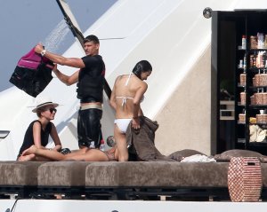 Michelle Rodriguez Sexy 20 thefappeningblog.com.jpg