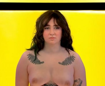 Screenshot_20230429_135532_Video Player.jpg