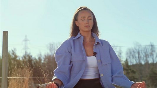 Screenshot_20230429_153909_Video Player.jpg