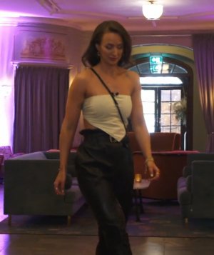 Screenshot_20230429_154928_Video Player.jpg