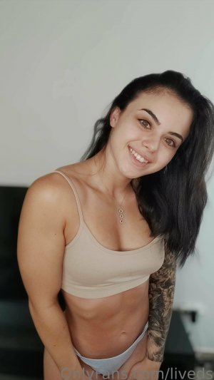 Screenshot_20230502_132705_Samsung Internet.jpg