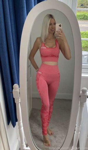 thehothornywife soft (69).jpg