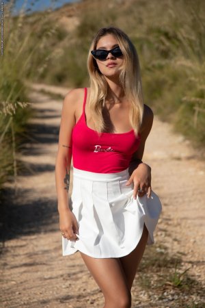 0001-01 thefappeningblog.com.jpg